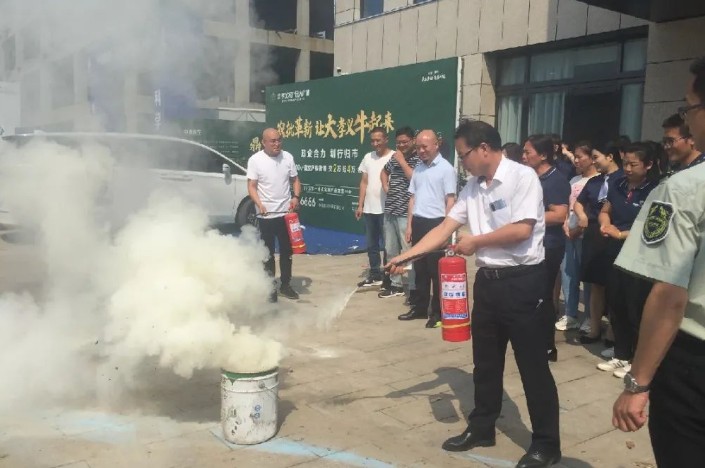 孝義農(nóng)產(chǎn)品大市場組織開展消防知識培訓及演練